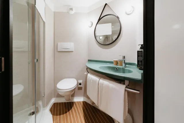 غرفة بسرير مزدوج مع سرير إضافي، ibis Namur Centre 6/9