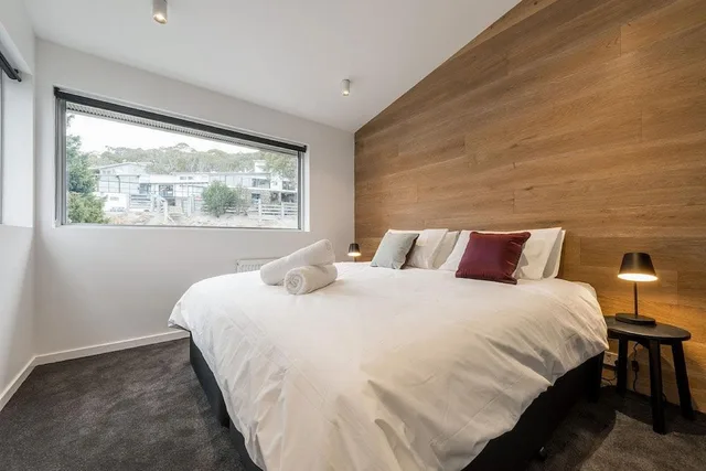 2 Bedrooms, King Bed, Bunk Bed, Elk at Falls 1/2