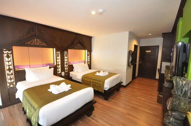 غرفة سوبيريور بإطلالة جزئية على البحر، Chalelarn Hotel 1/1
