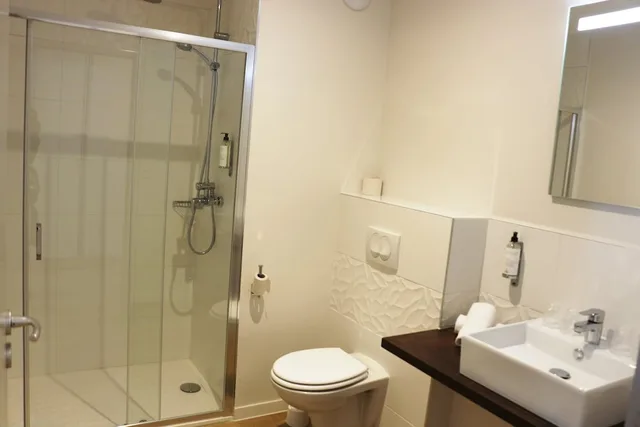 شقة بسرير مزدوج مع أريكة، La Maison D Eugene Appartements A Honfleur 1/1
