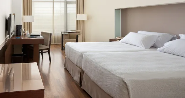 غرفة قياسية بسريرين منفصلين، Nh Sevilla Plaza De Armas Hotel 7/10