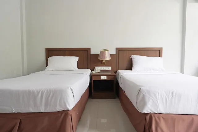 غرفة قياسية بسريرين منفصلين، Sport Inn 2/3