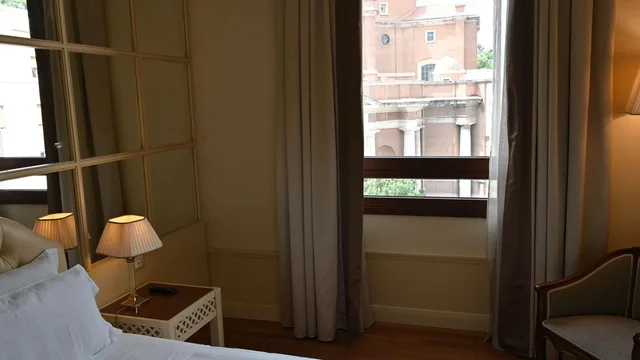 Junior Suite, Radisson Blu Ghr Hotel Rome 5/6