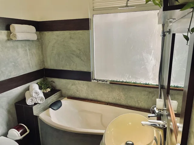 غرفة عائلية رباعية بسريرين كينج، 8 Plus Motels 5/7