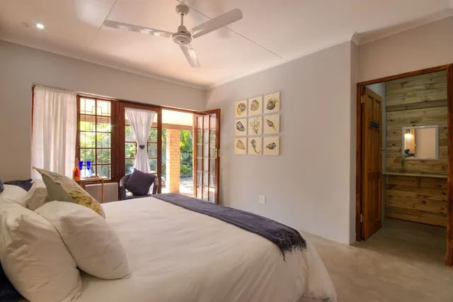 غرفة قياسية بسرير كوين، Marlin Lodge 3/9