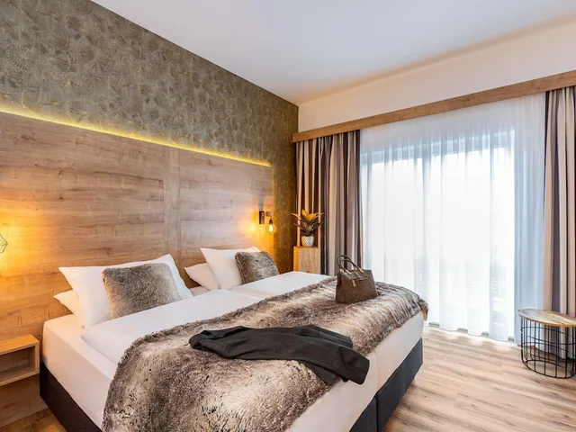 غرفة بريفيليج بسرير كينج بإطلالة على الفناء، Mercure Hotel Bad Oeynhausen City 1/4