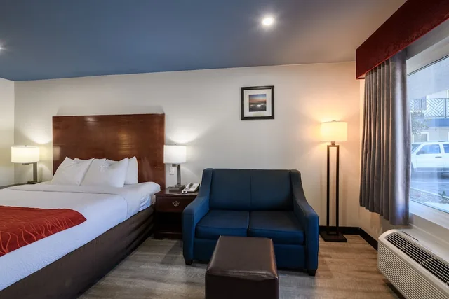 غرفة قياسية بسرير كينج، Hyland Inn near Pasadena Civic Center 1/7
