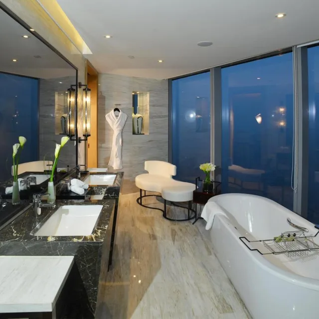 جناح جونيور بسرير كينج بإطلالة، InterContinental FUZHOU 3/4
