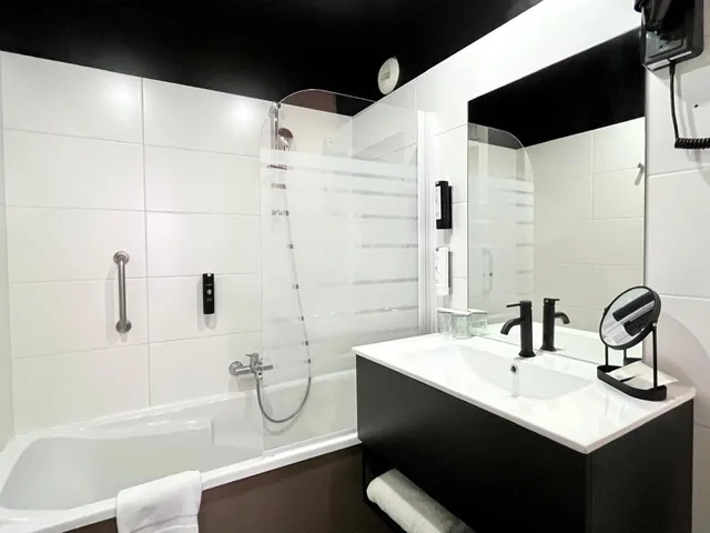 غرفة عائلية، Hotel Le Renard 10/10