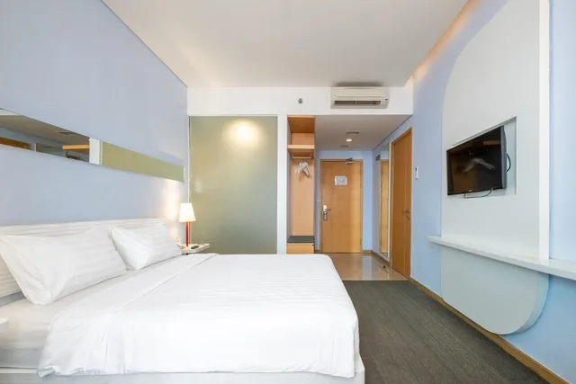 Executive, Double Bed, Luminor Hotel Metro Indah Bandung 1/10