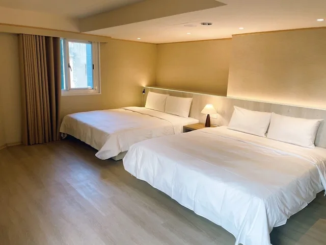 Classic, Quadruple, 2 King Beds, Jing Jing Holiday Hotel 1/7