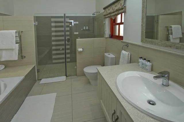 غرفة فاخرة بسرير كوين، Montagu Vines Guest House 1/1