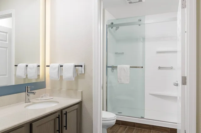 جناح تنفيذي ركني بسرير مزدوج بغرفة نوم واحدة، Residence Inn By Marriott New Rochelle 5/8