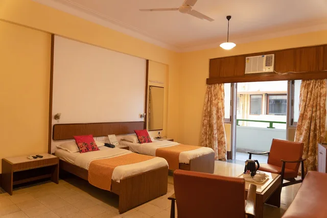 غرفة ديلوكس بشرفة بإطلالة جزئية على البحر، Sea Green Hotel 1/3