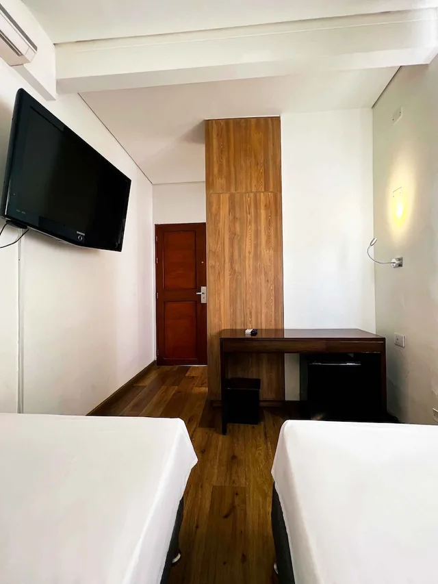 غرفة قياسية بسريرين منفصلين، Hotel Florencia Plaza 2/4
