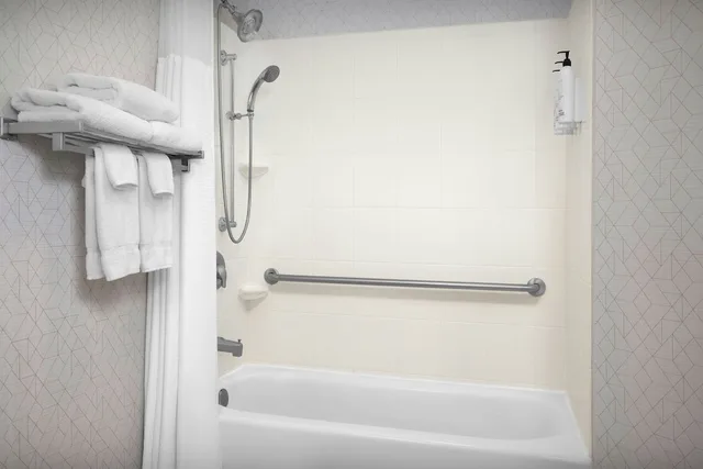 جناح بسريرين كوين مع سرير سحّاب إضافي لذوي الإعاقة، Springhill Suites By Marriott Lynchburg Airport/University Area 4/5