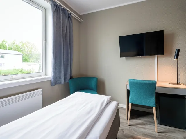 Compact, Single, Single Bed، Comfort Hotel Finnsnes 1/2