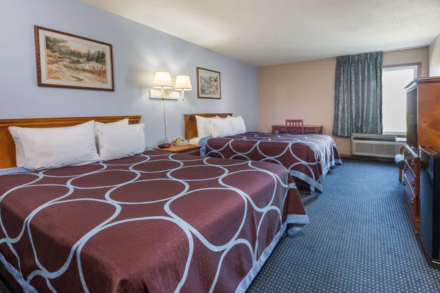 غرفة بسريرين كوين، Super 8 by Wyndham O'Fallon MO/St. Louis Area 1/1