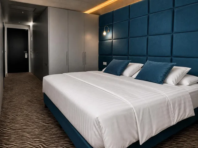 غرفة بسرير مزدوج بحمام خاص، SONO HOTEL 1/10