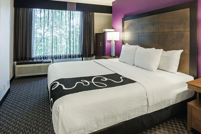 غرفة، La Quinta Inn & Suites by Wyndham Rancho Cordova Sacramento 1/2