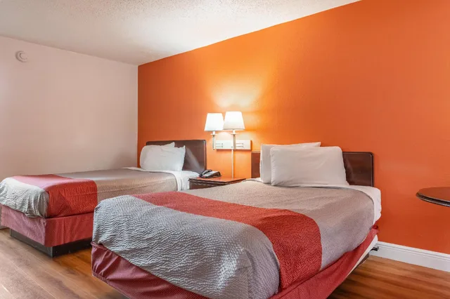 Room, 2 Double Beds, Motel6 Natchitoches, LA 2/2