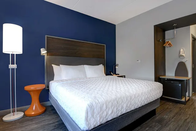 Room, King Bed, Bathtub, Accessible, Tru by Hilton Franklin Cool Springs Nashville 4/7