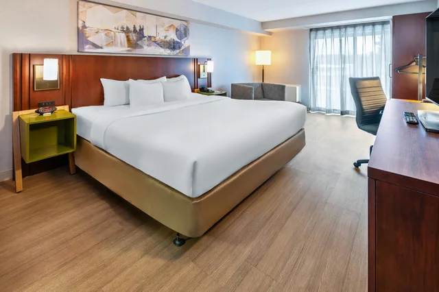 Room, Queen Bed, Comfort Inn Sudbury East 1/10