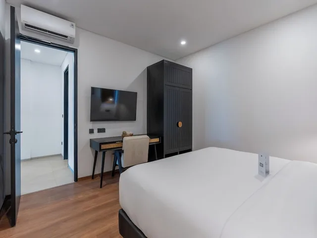 جناح بريميير بسريرين كينج وسرير فردي بـ3 غرف نوم، Kiara Beachtown Nusa Dua 1/9