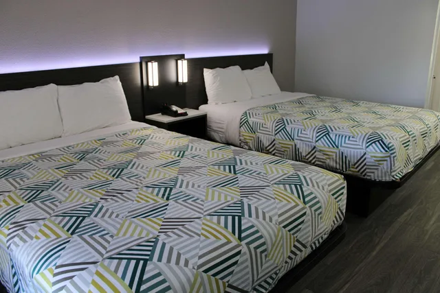 غرفة بسريرين كوين، Clarion Pointe Decatur River City 7/10