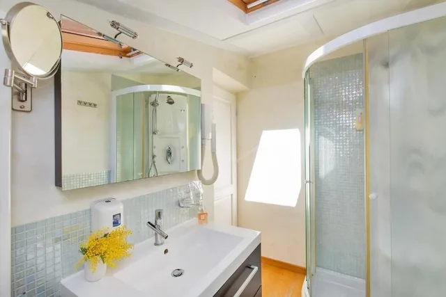 غرفة ديلوكس بسرير كوين، VILLA VALDIBORA 1/2