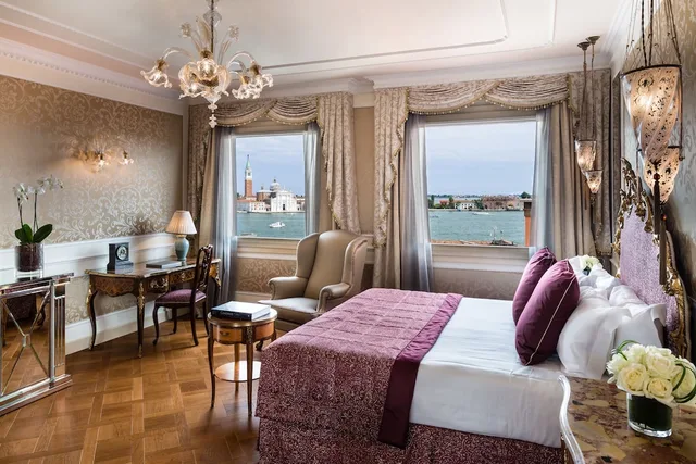 Junior Suite, Twin Beds, Lagoon View، Baglioni Hotel Luna 1/3