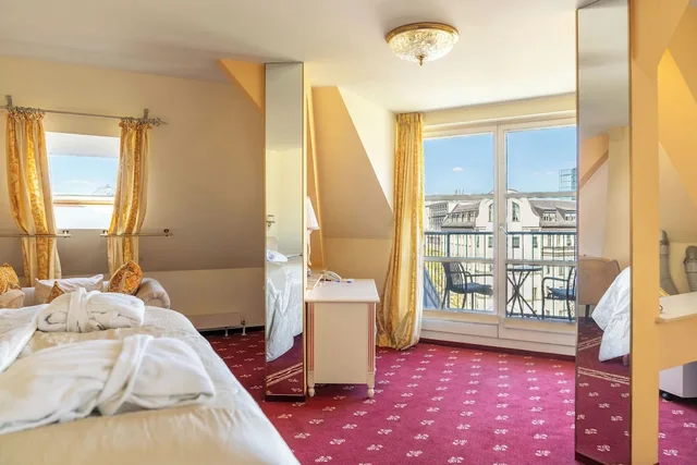 Skyline, Suite, King Bed، HOTEL AUGUSTA 1/5