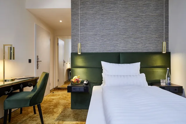 غرفة كلاسيكية مفردة بإطلالة على المدينة، Das Carls Hotel 8/10