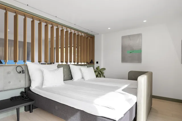 Dolk, Suite, King Bed, Sofa، Hotel Norge By Scandic 2/6
