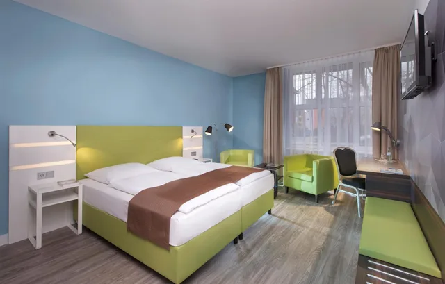 Standard Dsu، Hotel Sindelfingen City 2/5
