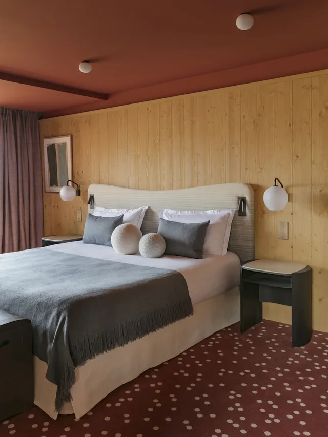 جناح سوبيريور بسرير كينج مع أريكة، Hotel Le Coucou 1/1