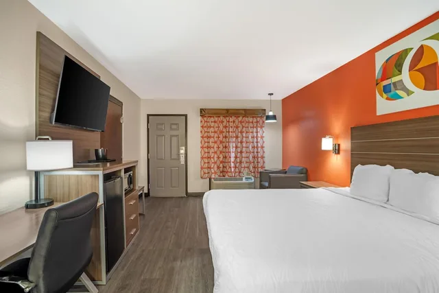 غرفة قياسية بسرير كينج، Best Western Statesville Inn 1/9