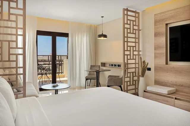 Superior Suite Pool or Garden View، Steigenberger ALDAU Beach Hotel 2/4