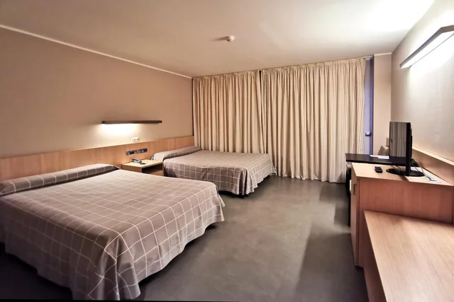 Room, Triple, Acuazul Hotel 5/10