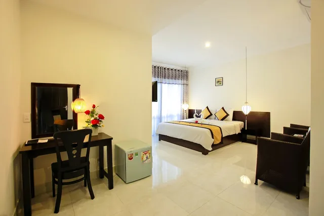 غرفة ديلوكس بسرير كوين بإطلالة على الفناء، Phuc Thao Villa 2/3