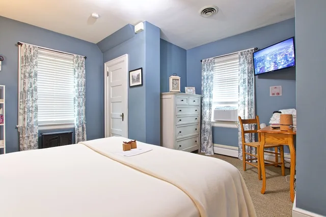 Blue Ridge, Single, King Bed، Clay Corner Inn 1/6