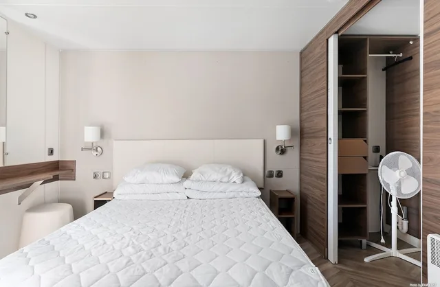 3 Bedrooms, Premium, 1 Double and 4 Single Beds، First Camp Lilleby 3/8