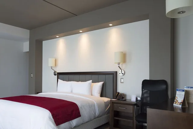 جناح بسرير كينج بحوض جاكوزي، Best Western Plus Santa Cecilia Pachuca 6/10