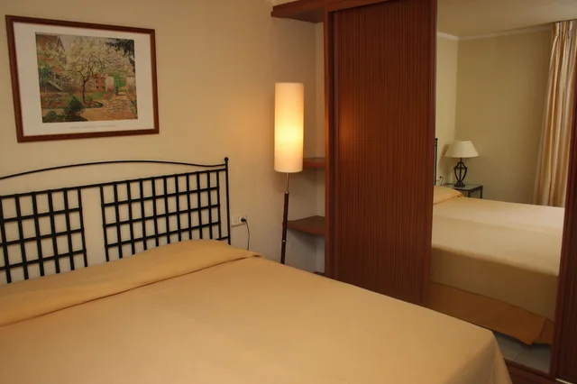 شقة بسريرين منفصلين بغرفة نوم واحدة مع أريكة، Fuentepark Apartments 6/8