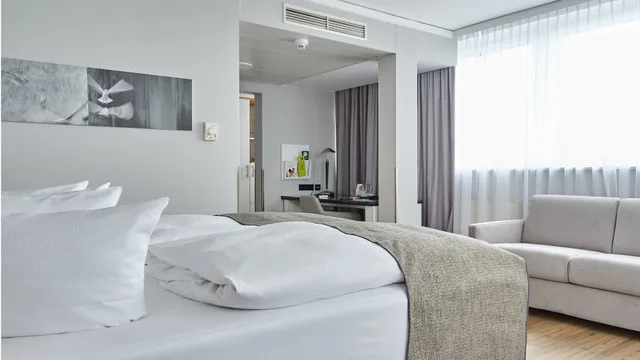 جناح بسرير كينج، Holiday Inn Berlin Airport Conference Centre Formerly Holiday Inn Berlin International Airport 2/8