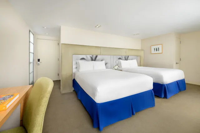 غرفة بسريرين كوين، The Shoreham Hotel 3/4