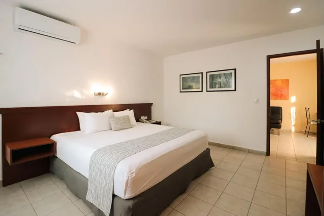 جناح سوبيريور بسرير كينج، Meson de La Luna Hotel Spa 1/4