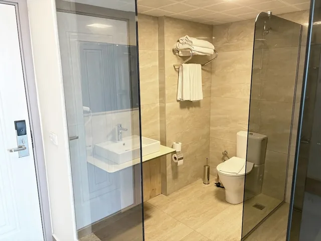 غرفة قياسية بسريرين منفصلين بإطلالة على البحر، Azak Beach Hotel 5/5