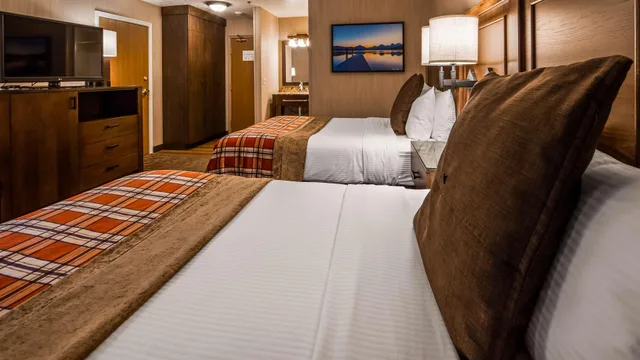 غرفة بسريرين كوين يُسمح فيها بالحيوانات الأليفة، Best Western Plus Flathead Lake Inn And Suites 3/4