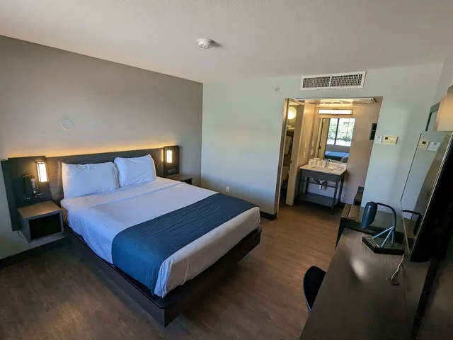 غرفة قياسية بسرير كوين، Motel6 Kingman, AZ - Route 66 East 1/10